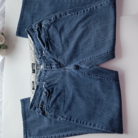 a.n.a | Jeans | Ana Petite Straight Leg 